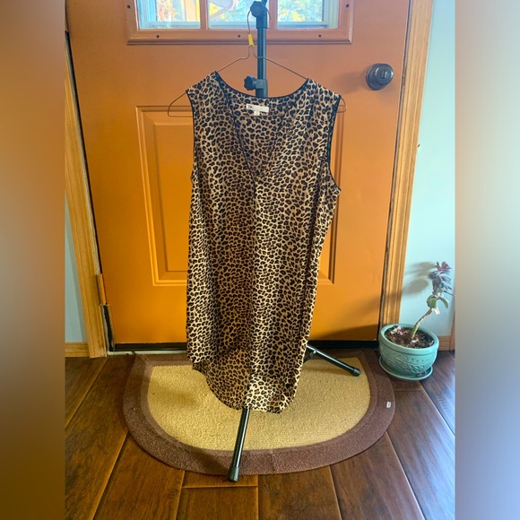 DR2 Leopard Blouse - Picture 1 of 3